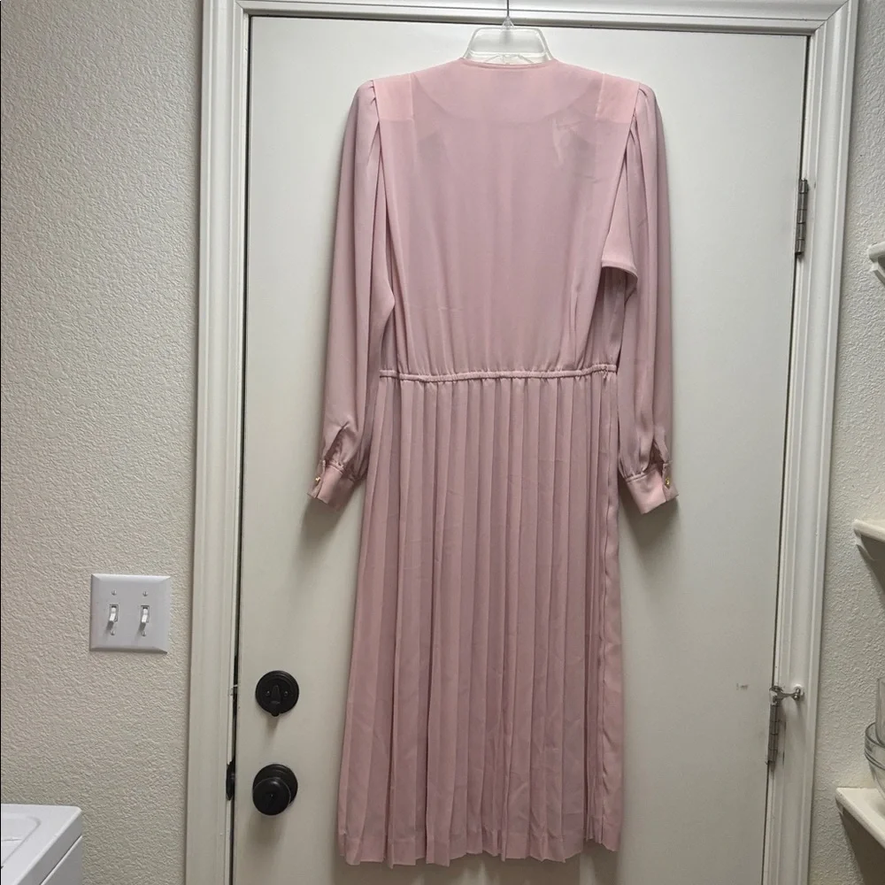 Leslie Fay Petite Pink Blush Long Sleeve Dress Size 10 - Picture 2 of 7